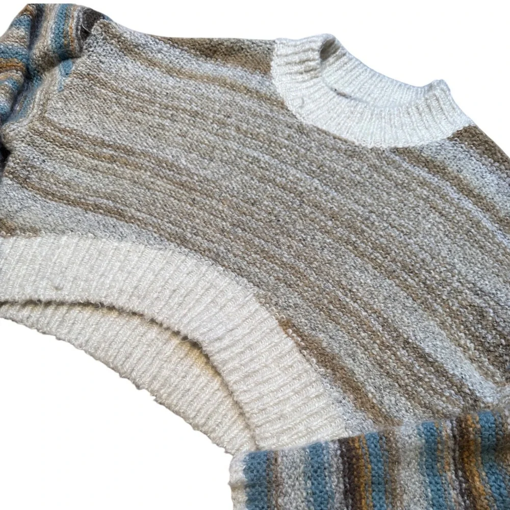 Urban Outfitters Cropped‎ Chunky Knit Sweater Striped Neutral Blue Boho Size s